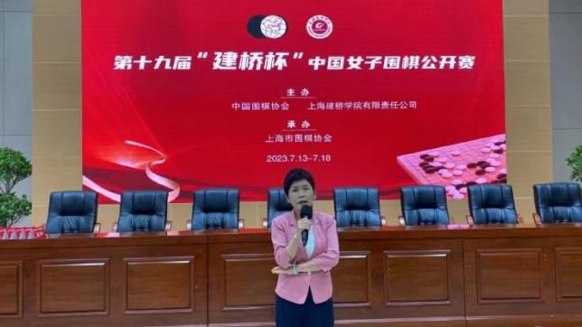 K ： 专稿 第27届上海国际电影节开幕式举行，海内外佳片齐聚申城，带来一年一度的光影狂欢盛宴！