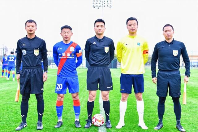 国产亚洲人成在线影院