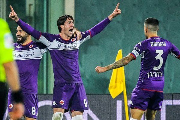 在这篇文章中，琼瑶详细描述了丈夫在去世前的点点滴滴，尤其是病危时琼瑶连续三小时在病床前护理，令人读后潸然泪下。